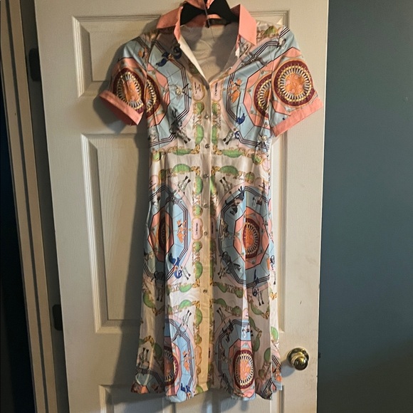 Colorful Midi Dress with Graphic Print - Picture 2 of 6